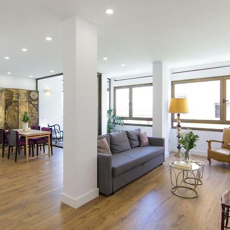 Homeforguest Stylish And Modern Apartment Overlooking Las Canteras Las Palmas / Gran Canaria Exterior foto