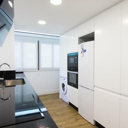 Homeforguest Stylish And Modern Apartment Overlooking Las Canteras Las Palmas / Gran Canaria Exterior foto