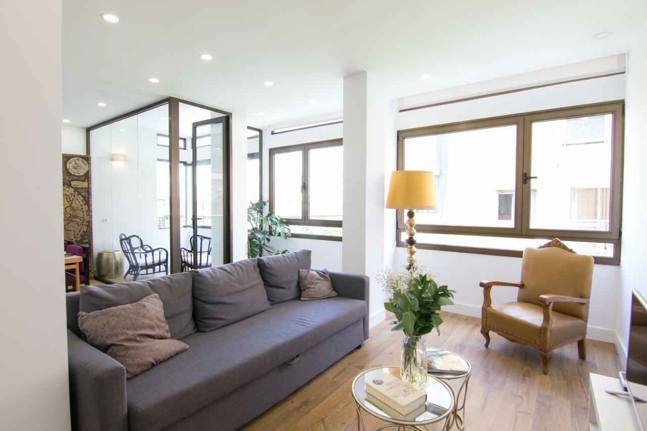 Homeforguest Stylish And Modern Apartment Overlooking Las Canteras Las Palmas / Gran Canaria Exterior foto