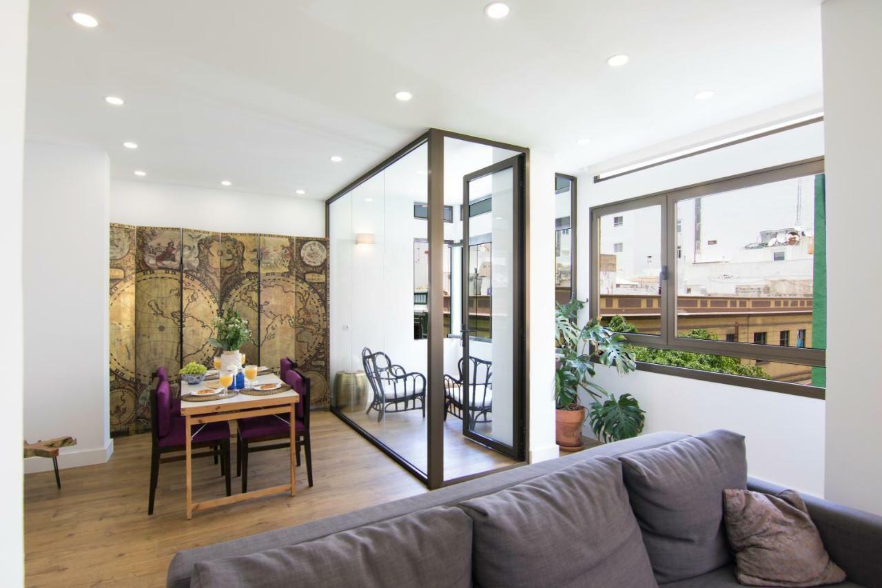 Homeforguest Stylish And Modern Apartment Overlooking Las Canteras Las Palmas / Gran Canaria Exterior foto