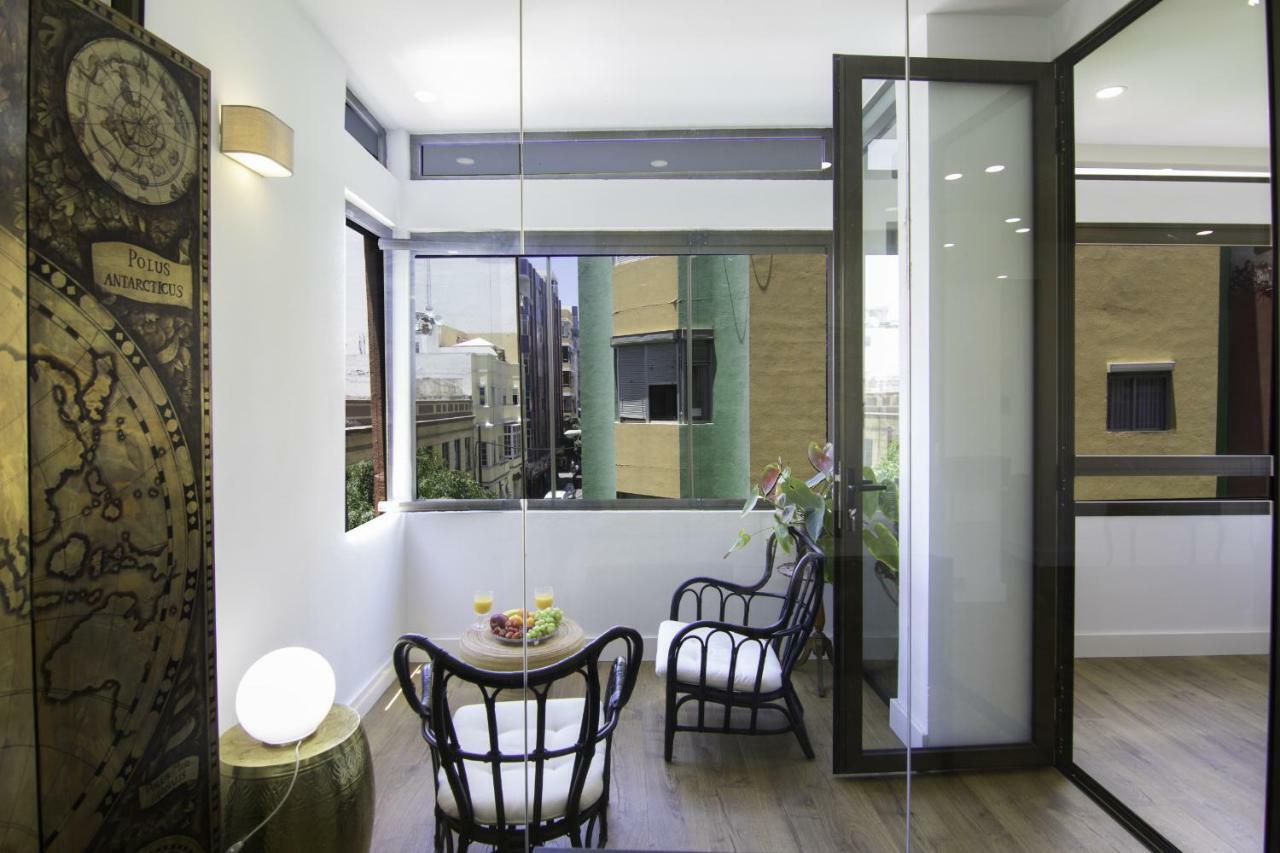 Homeforguest Stylish And Modern Apartment Overlooking Las Canteras Las Palmas / Gran Canaria Exterior foto